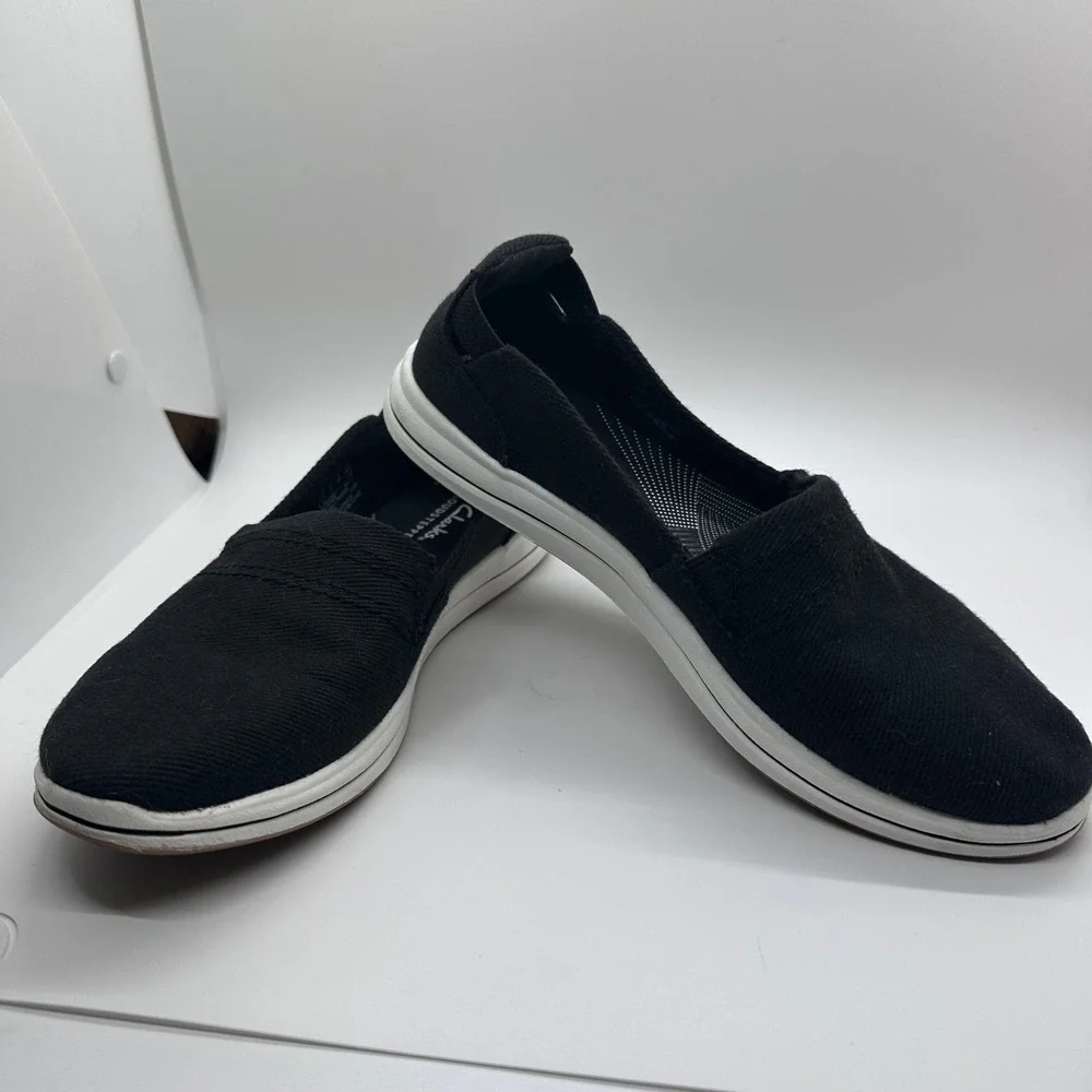Clarks Cloudsteppers Black Slip‎ On Comfort Casual Loafer Shoes Size 6